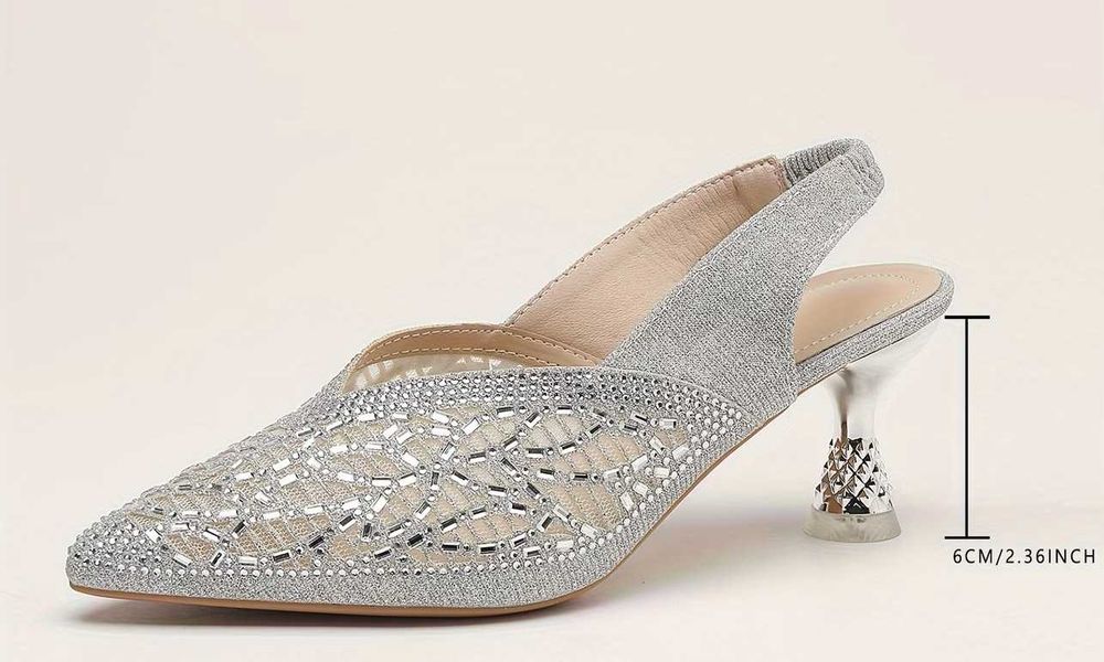 Sandale elegante cu sclipici și toc de 6 cm. NOI