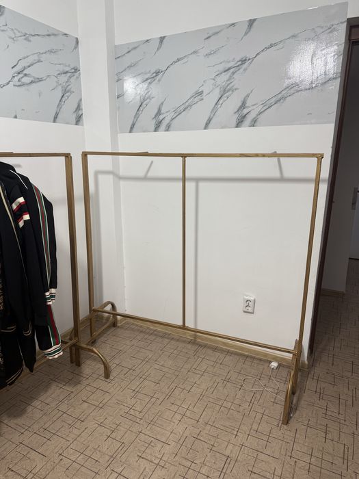 Вешалка для магазина