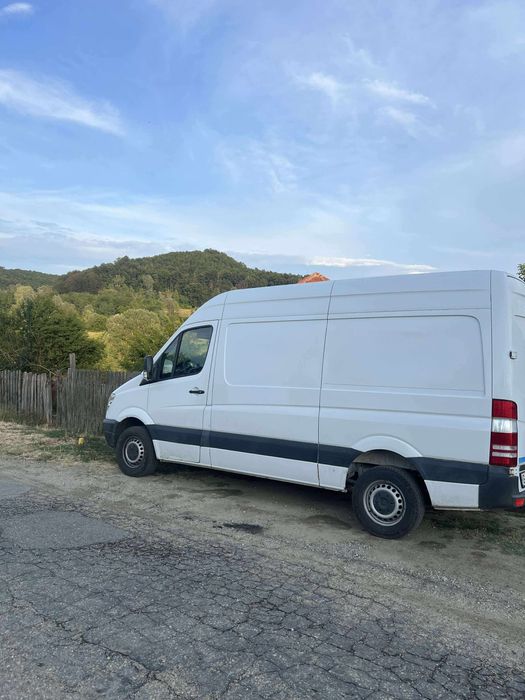 Vand sau schimb mercedes sprinter 311cdi