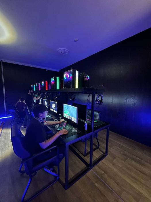 Компьютерные столы для Гейм клуба от производителя гарантия и качество