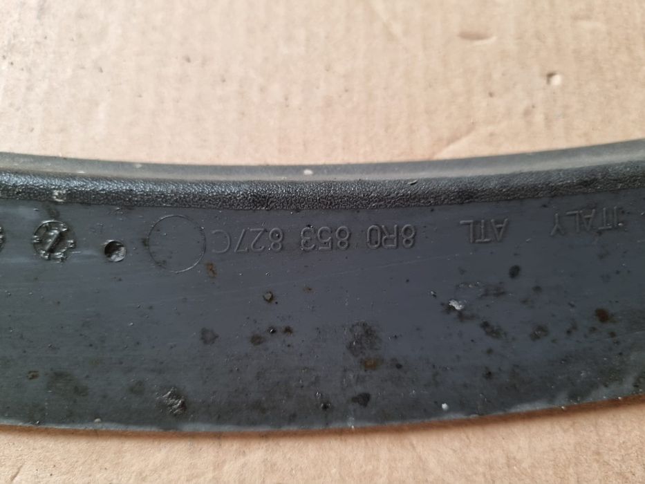 Bandou aripa spate Audi Q5 8R