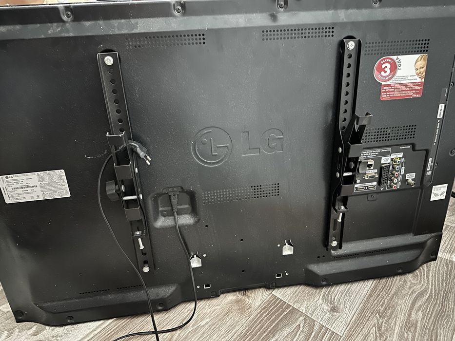 Продаеться телевизор.