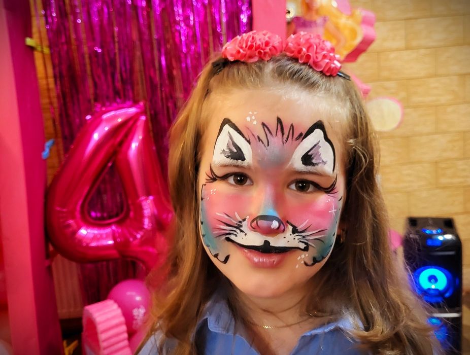 Zile de naștere copii/ Nunți/ Botezuri: Mascote &  Animatori și person