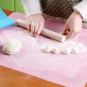 Силиконова подложка за месене и точене 46Х66СМ