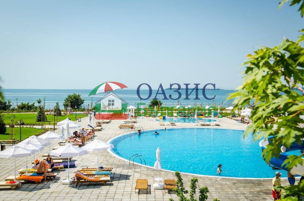Напълно обзаведен апартамент с 2 спални и панорамна морска гледка в комплекс "Prestige Fort Beach", 103.99 кв.м,