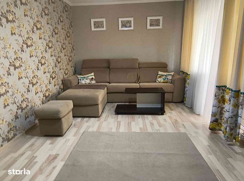 Apartament 3 camere nicolina bloc 1990