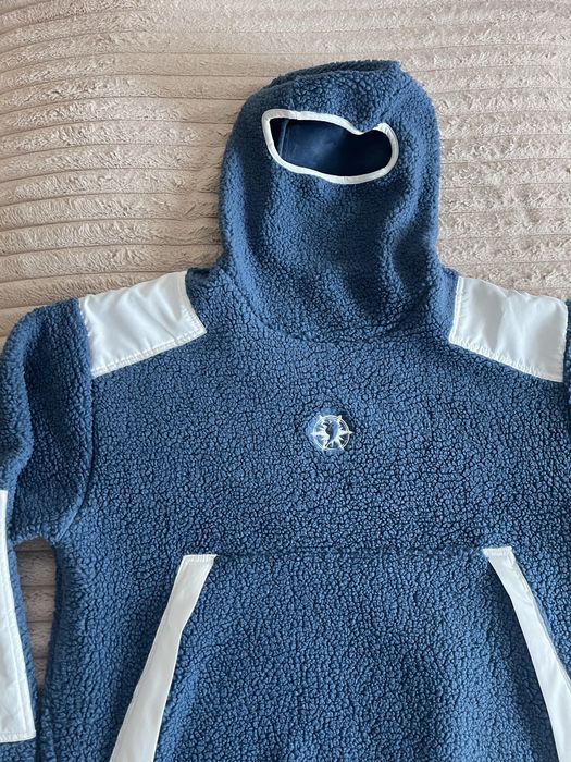 Divin неповторим суичър размер М