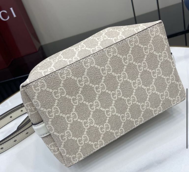 Gucci чанта естествена кожа