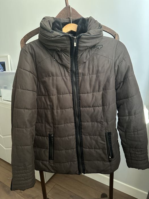 Късо зимно яке на Reserved