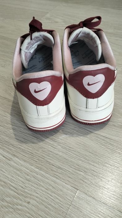 Продам кроссовки Nike Air Force