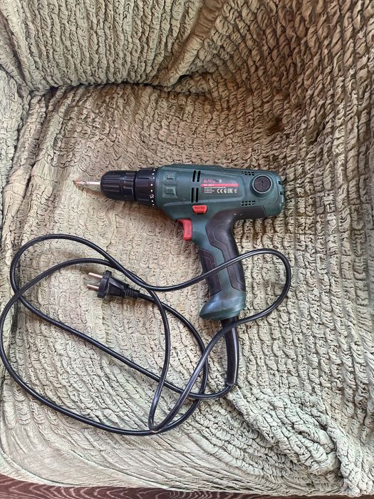 Продам элекроинструмент