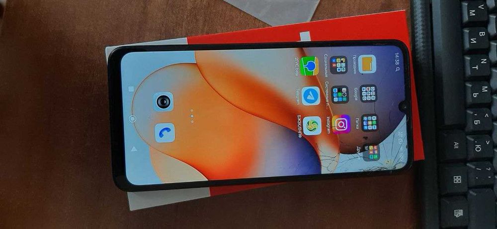 Продам Redmi 13C