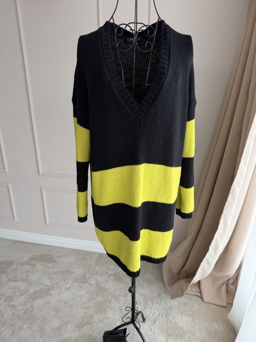 Плетена рокля Twin set, Zara и пуловер цветен