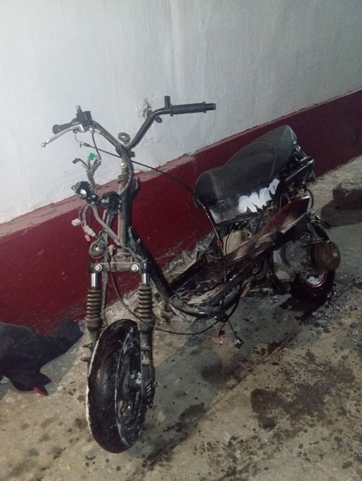 Мопед м 8 про скилет