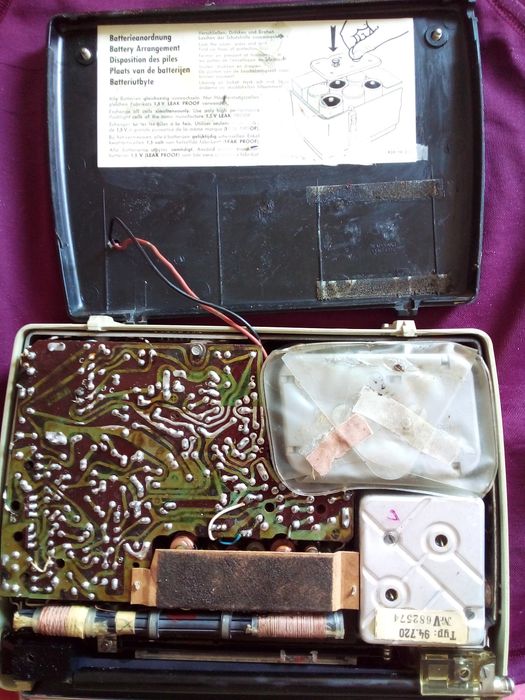 Radio Derbi Blaunpunkt, vechi, functional