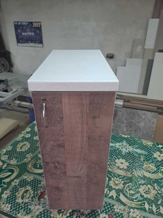 Кухненски шкаф .