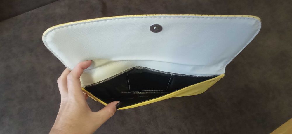 Страхотен комплект на Lucy в жълто