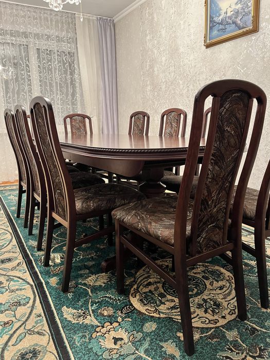 Продам стол из дуба со стульями г.Павлодар