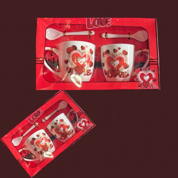 Комплект чаши с лъжички Свети Валентин Сърца Подарък