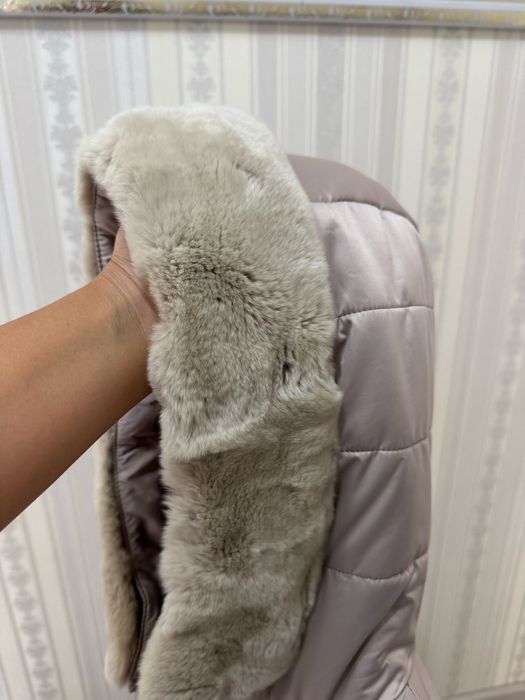 Продам куртку женскую