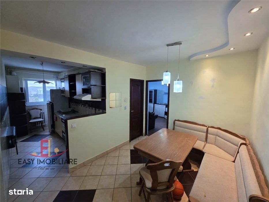 Apartament 2 camere, hol patrat, Dambu, bloc izolat, etaj 9\10, lift