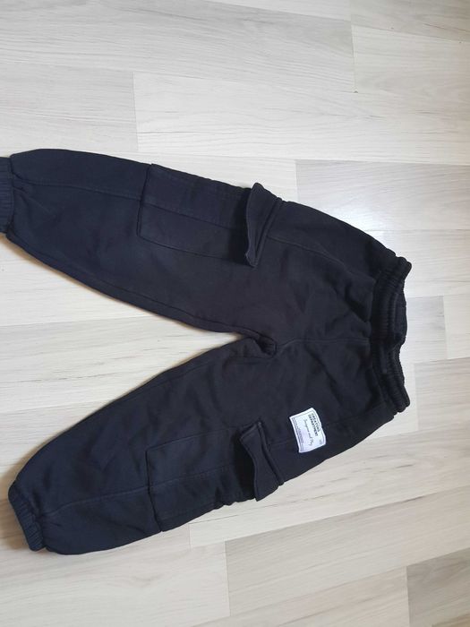 Zara – pantaloni cargo, 5 ani