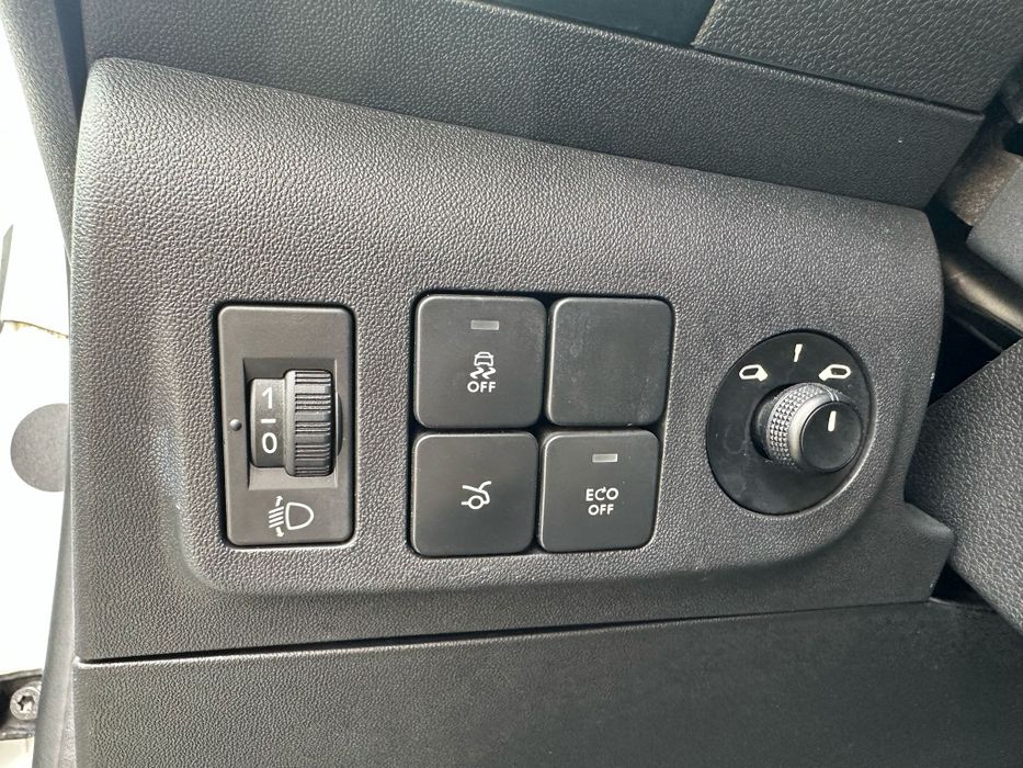 Peugeot 301  HDI Adbleu