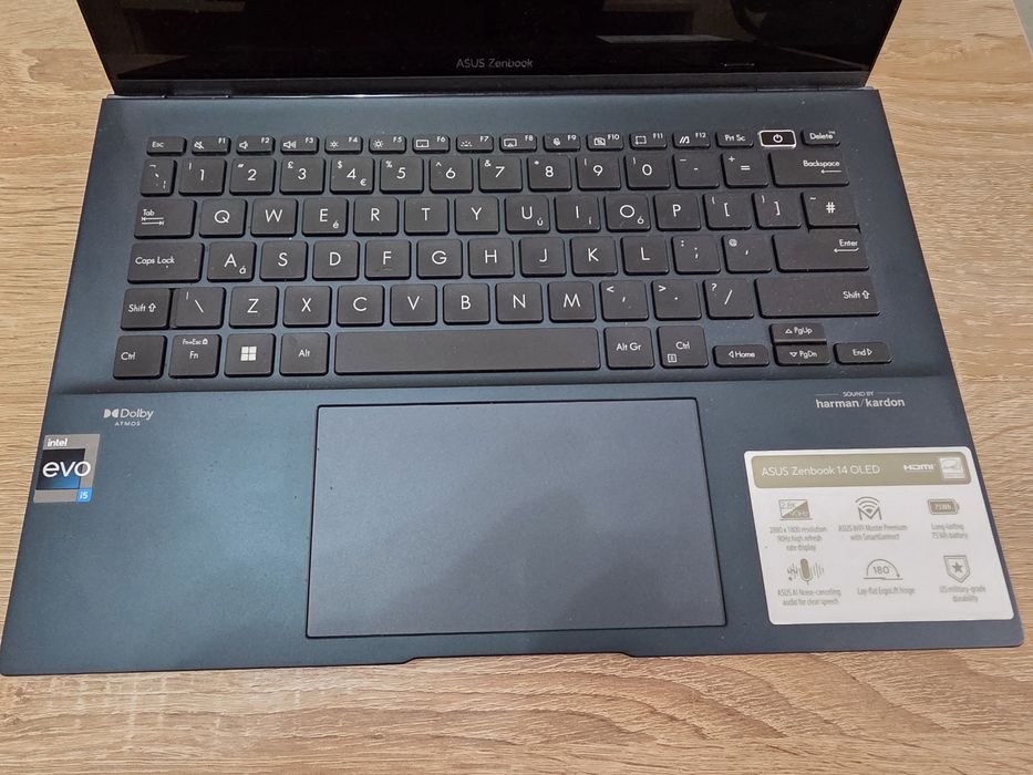 Asus Zenbook 14" OLED touch ca nou