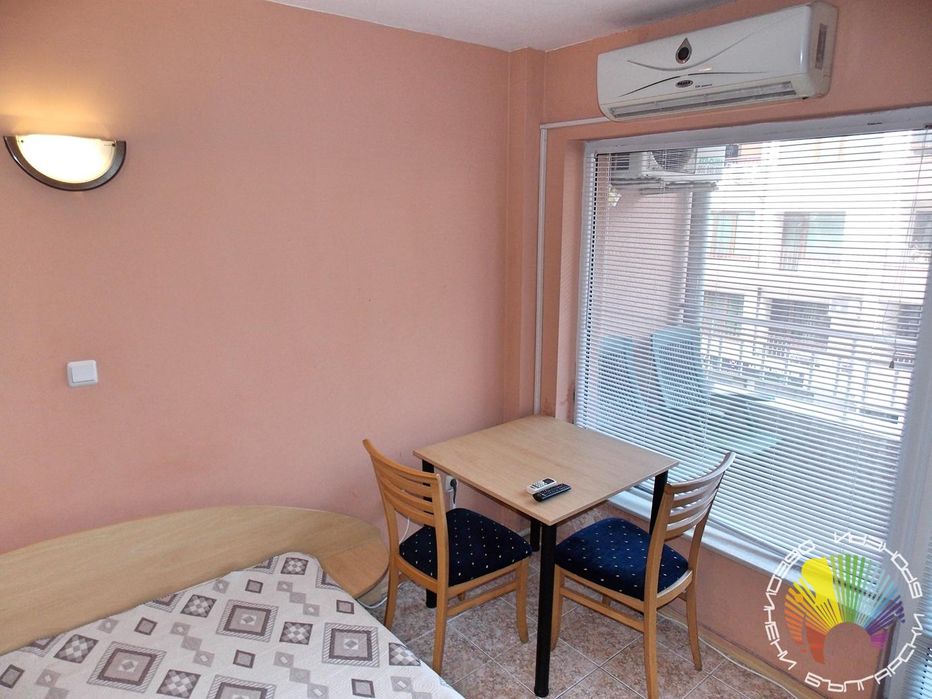 Дава се под наем Двустаен апартамент в Бургас, Център - 50 кв.м за 331.5 € - Снимка #1