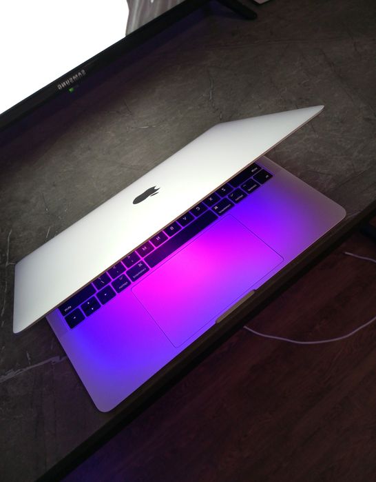 ideal Apple MacBook PRO. USA/California.