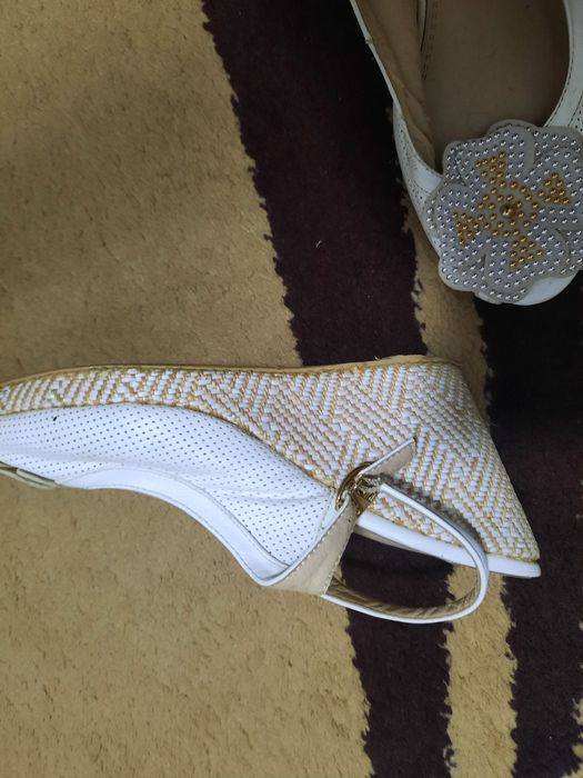 Продам летние босоножки