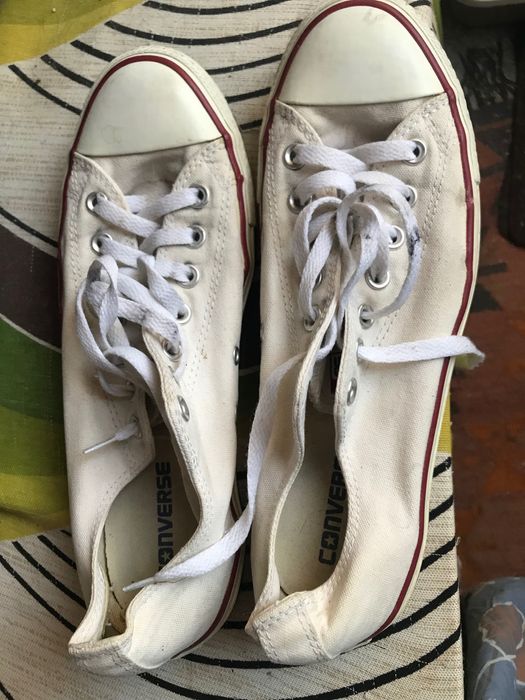 Бели кецове Converse