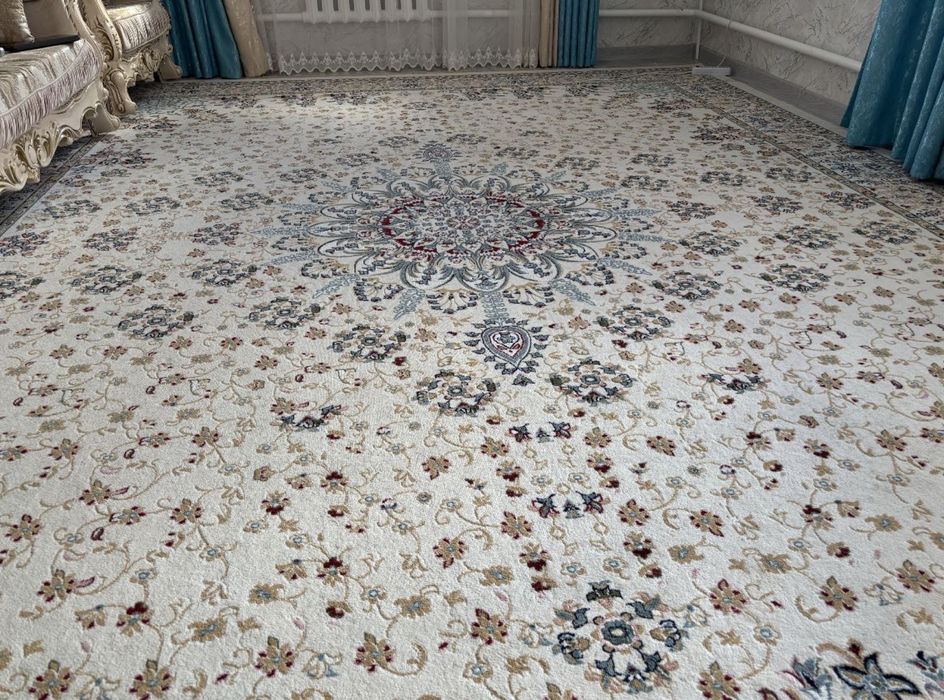 Продам Ковер договорный цена