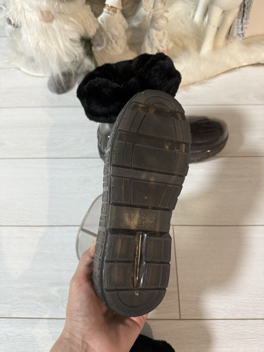 Оригинални гумени боти с чорапи на UGG