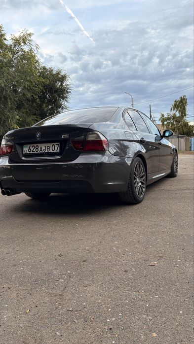 Продам BMW 3 серия 2005г