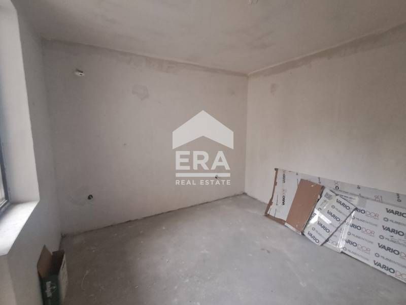 Продава се Тристаен апартамент в Варна, Лятно кино Тракия - 78 кв.м за 1341 €/кв.м - Снимка #5