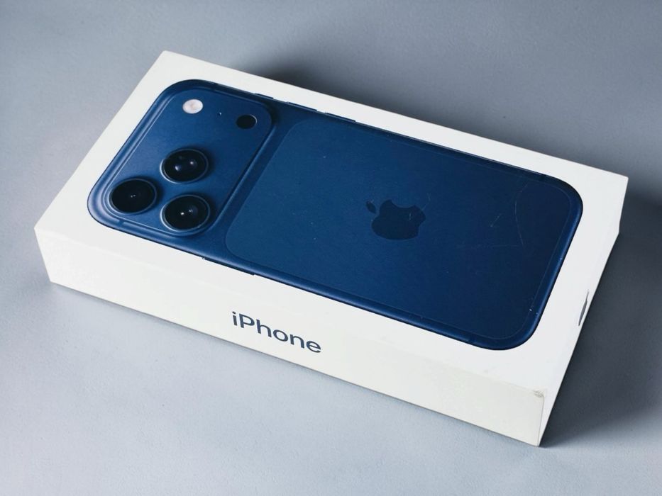 Apple iPhone 17 Pro Max 256GB Deep Blue НЕРАЗПЕЧАТАН! Гаранция!