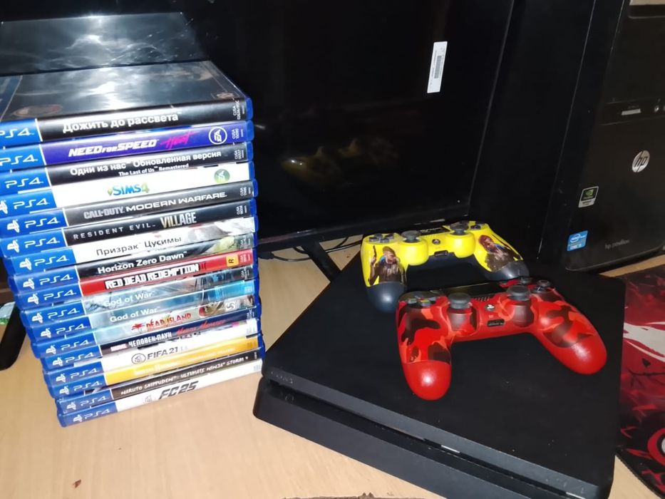 Продам PS4. +диски