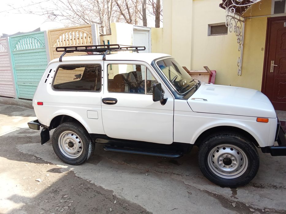 Продаётся НИВА 21-21 отличном состояние.
