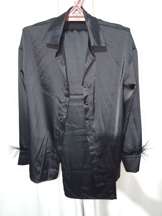 Двойка чёрный 6000 тг.