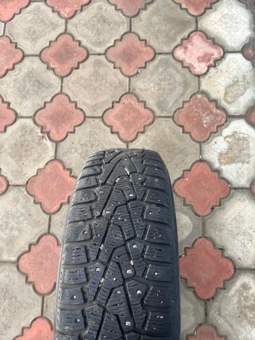 Продам зимнию щины бу.