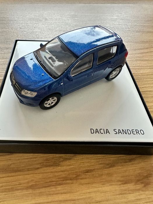 Macheta Dacia Sandero KFT 1/43