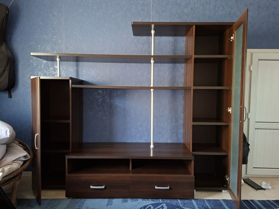 Стенка в гостиную