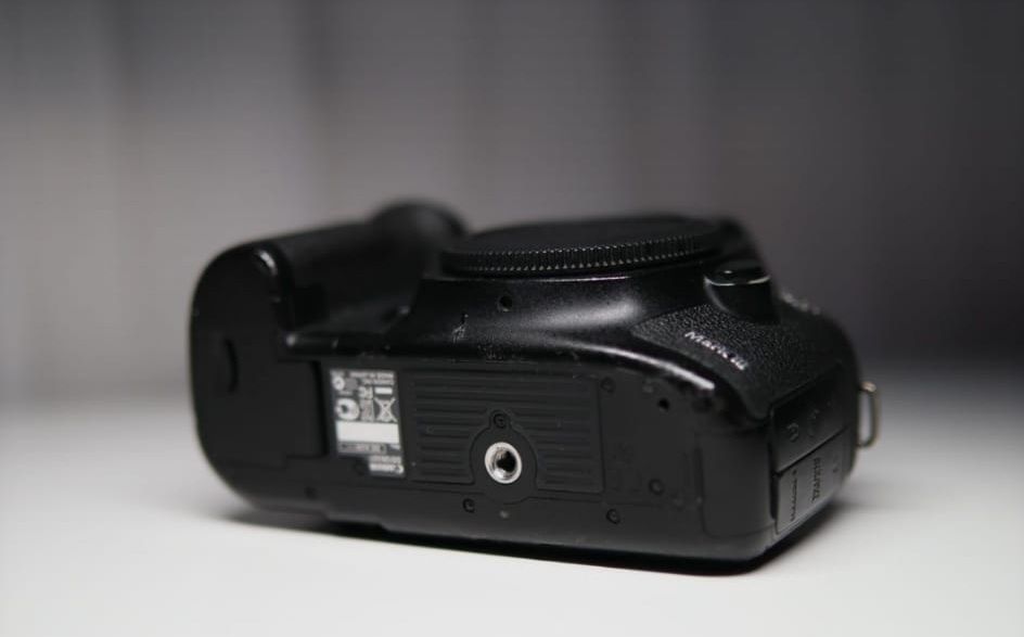 DSLR profesional  full frame Canon 5d mark iii