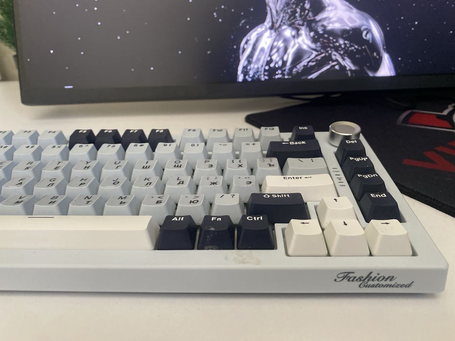 Клавиатура механическая