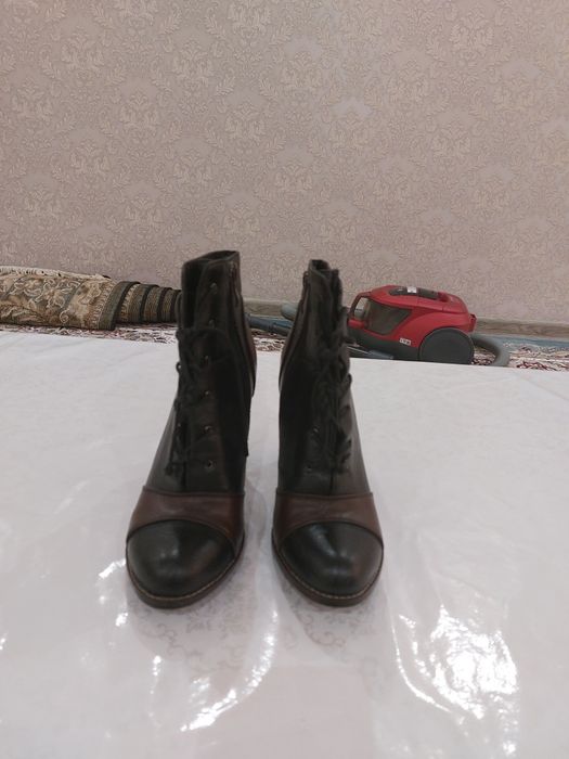 Ботинки, чёрно коричневые