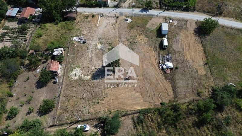 Продава се Парцел в Варна, м-т Боровец - север - 820 кв.м за 65 €/кв.м - Снимка #1