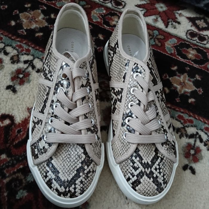 Adidași damă noi