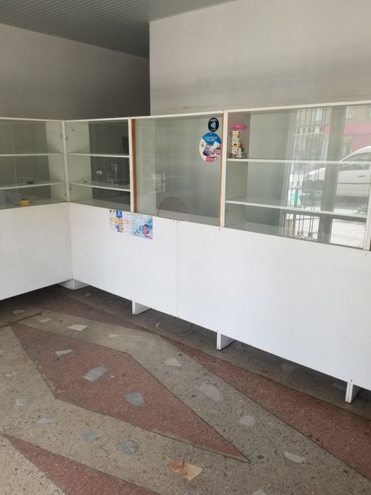 мебел для аптек и магазин