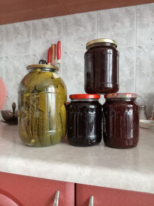 Домашние соленье и варенье